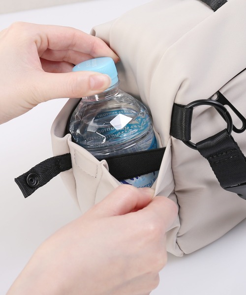 sankyo shokai（サンキョウショウカイ）の「ショルダーバッグ ストレッチ ナイロン 軽量（ショルダーバッグ・レディース・グレイッシュベージュ/ブラック/グレー/カーキ・FREE）」の20枚目の写真