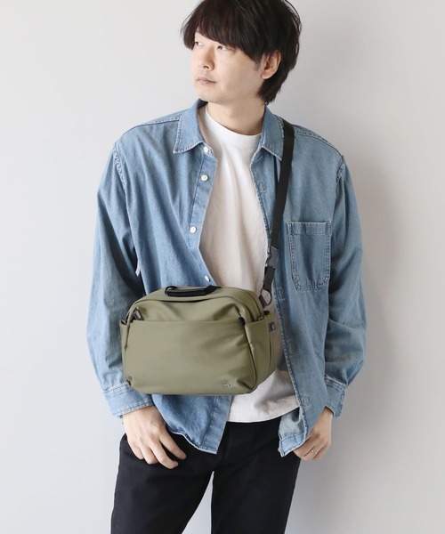 sankyo shokai（サンキョウショウカイ）の「ショルダーバッグ ストレッチ ナイロン 軽量（ショルダーバッグ・レディース・グレイッシュベージュ/ブラック/グレー/カーキ・FREE）」の13枚目の写真