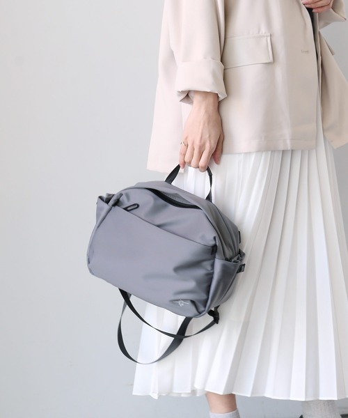 sankyo shokai（サンキョウショウカイ）の「ショルダーバッグ ストレッチ ナイロン 軽量（ショルダーバッグ・レディース・グレイッシュベージュ/ブラック/グレー/カーキ・FREE）」の9枚目の写真