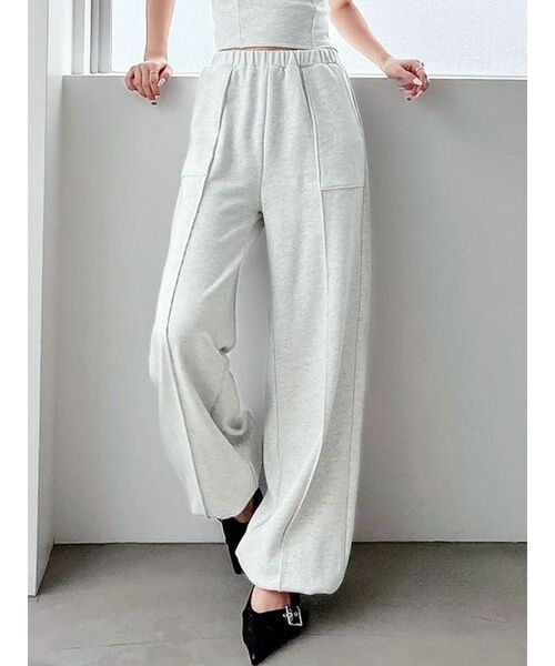 RESEXXY（リゼクシー）の「ピンタックスウェットパンツ【セットアップ着用可能】（スウェットパンツ・レディース・ブラック/チャコールグレー/ライトグレー・FREE）」の3枚目の写真