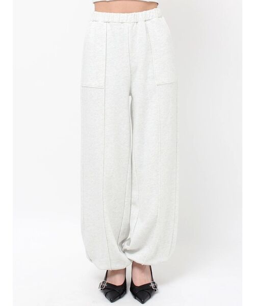 RESEXXY（リゼクシー）の「ピンタックスウェットパンツ【セットアップ着用可能】（スウェットパンツ・レディース・ブラック/チャコールグレー/ライトグレー・FREE）」の16枚目の写真