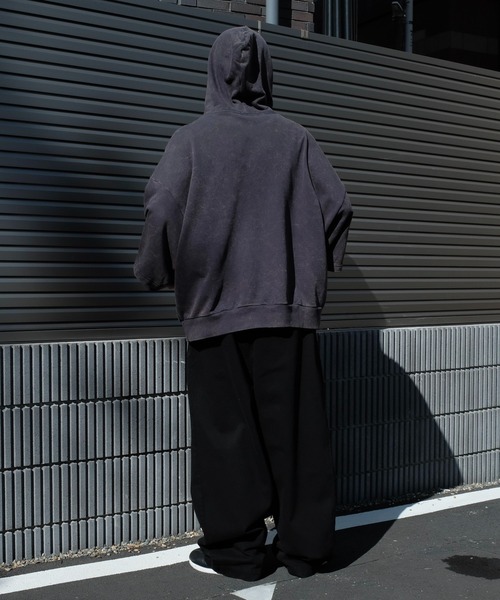 2AM(ツーエイエム)の「INTODUSK / SKEWED DENIM PANTS(デニムパンツ・メンズ・ブラック・SMALL/MEDIUM/LARGE)」の4枚目の写真