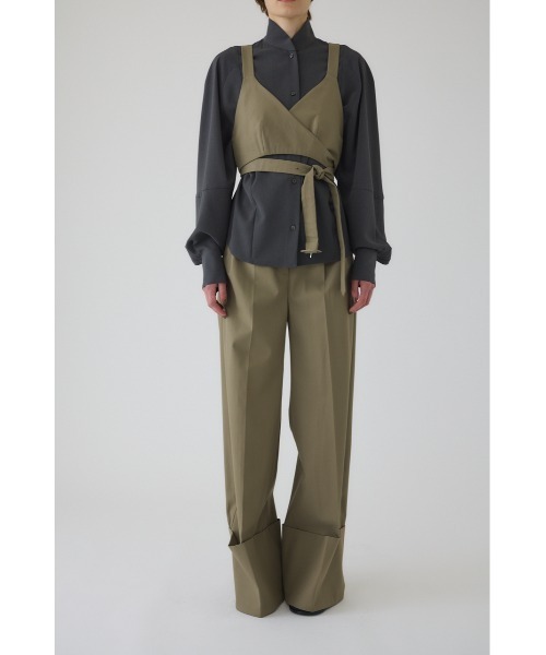 RIM.ARK(リムアーク)の「Stand collar volume blouse スタンドカラーボリュームブラウス(シャツ/ブラウス・レディース・グレー/ライトブラウン/ブラック・FREE)」の16枚目の写真