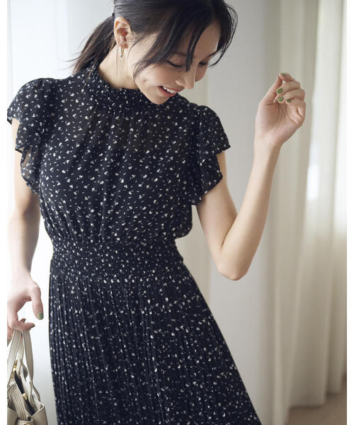 シフォンプリーツワンピース / 1215240700（ワンピース