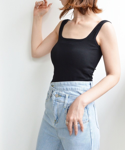 styiro(スタイロ)の「カップ付きリブタンクトップ 夏インナー レイヤード 韓国ファッション カジュアル 美シルエット シーズンレス フェス アウトドア(タンクトップ・レディース・ブラック/ホワイト/グレー・FREE)」の11枚目の写真