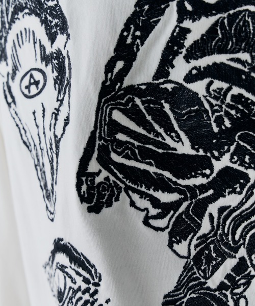 AIVER(アイバー)の「Johann×AIVER 刺繍L/S TEE(Tシャツ/カットソー・メンズ・ブラック/ホワイト・LARGE/MEDIUM/SMALL)」の8枚目の写真