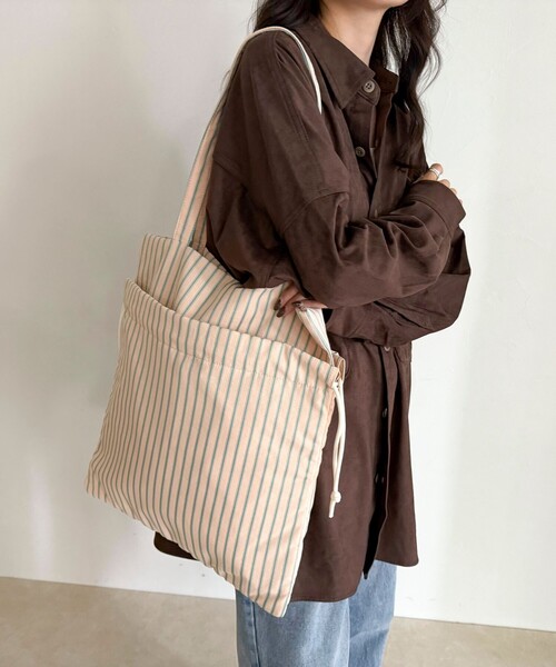 fredy emue（フレディエミュ）の「サッカーアウトポケットトートバッグ（トートバッグ・レディース・ホワイト系その他/ブラック系その他/ピンク系その他/ブラウン系その他/ブルー系その他/オレンジ系その他・FREE）」の6枚目の写真