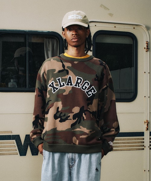 XLARGE（エクストララージ）の「ARCH LOGO CREWNECK KNIT（ニット/セーター・メンズ・ブラック/ブラウン/カモフラージュ・S/M/L/XL）」の6枚目の写真