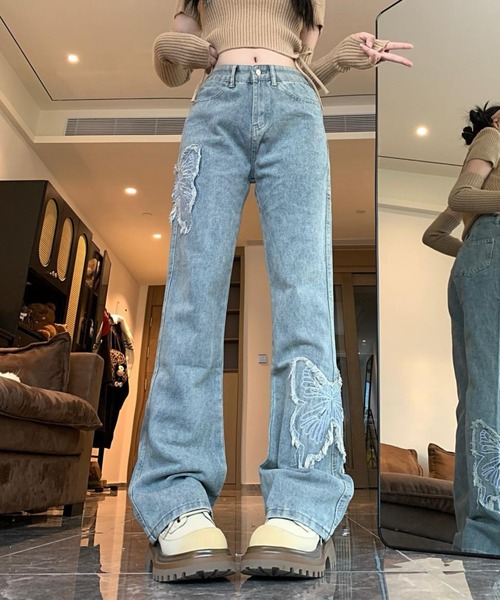 almo(アルモ)の「フリンジバタフライフレアデニムパンツ(BQ)(デニムパンツ・レディース・ブルー・LARGE/MEDIUM)」の9枚目の写真
