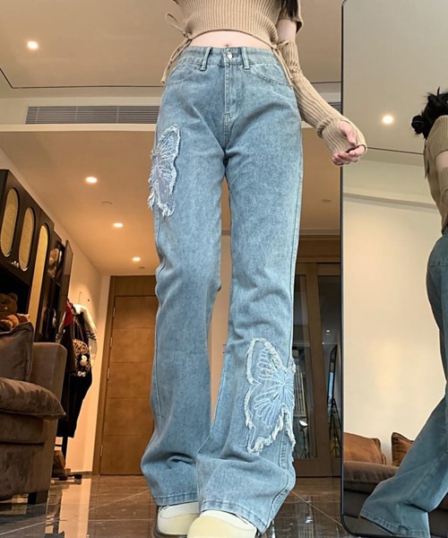 almo(アルモ)の「フリンジバタフライフレアデニムパンツ(BQ)(デニムパンツ・レディース・ブルー・LARGE/MEDIUM)」の7枚目の写真