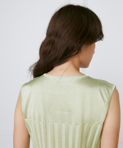 INED（イネド）の「シャイニーヤーンプルオーバー 《la veille by SUPERIOR CLOSET》【セットアップ対応】（ニット/セーター・レディース・ライトグリーン/オフホワイト・9号）」の11枚目の写真