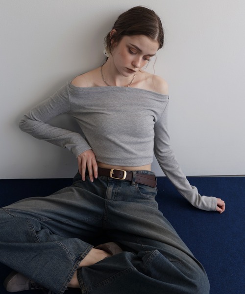 セール】オフショルクロップドロングスリーブTシャツ（Tシャツ