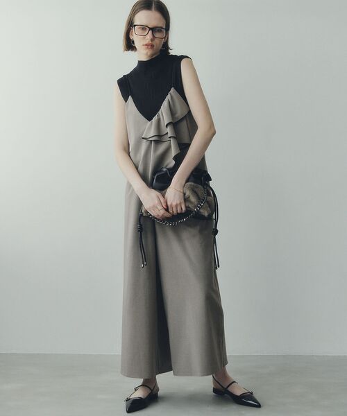Heve ラッフルオールインワン　36 Heve ラッフルオールインワン 36 - メルカリ