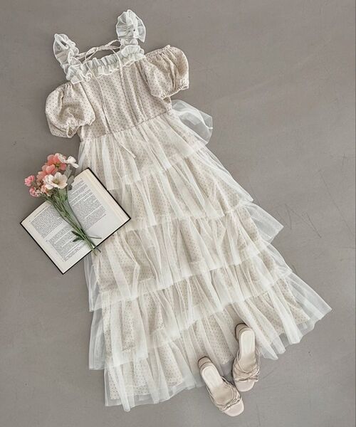 MAJESTIC LEGON（マジェスティックレゴン）の「スイートチュールティアードワンピース（ワンピース・レディース・ブラック系その他/ホワイト系その他2/ベージュ系その他2・MEDIUM/SMALL）」の5枚目の写真