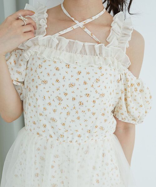 MAJESTIC LEGON（マジェスティックレゴン）の「スイートチュールティアードワンピース（ワンピース・レディース・ブラック系その他/ホワイト系その他2/ベージュ系その他2・MEDIUM/SMALL）」の12枚目の写真