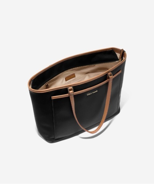 COLE HAAN（コールハーン）の「ザエリーゼナイロントート womens（トートバッグ・レディース・ブラック・OSFA）」の6枚目の写真