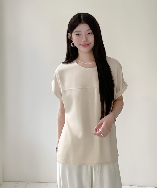 by LEGNA(バイレグナ)の「後ろボタンブラウス(シャツ/ブラウス・レディース・モカ/ブラック/ベージュ・MEDIUM/LARGE)」の8枚目の写真