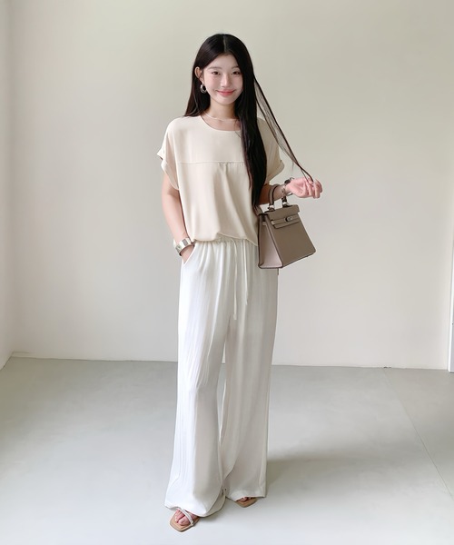 by LEGNA(バイレグナ)の「後ろボタンブラウス(シャツ/ブラウス・レディース・モカ/ブラック/ベージュ・MEDIUM/LARGE)」の14枚目の写真