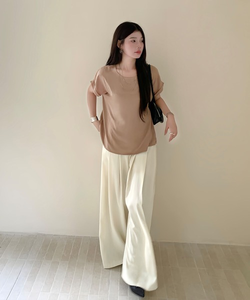 by LEGNA(バイレグナ)の「後ろボタンブラウス(シャツ/ブラウス・レディース・モカ/ブラック/ベージュ・MEDIUM/LARGE)」の18枚目の写真
