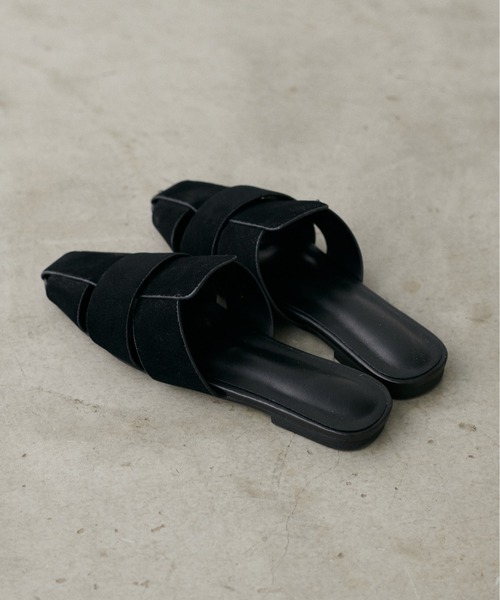 LARUTA（ラルータ）の「【LARUTA】編み込みスエードミュール（サンダル・レディース・ブラック/キャメル・MEDIUM/LARGE）」の12枚目の写真