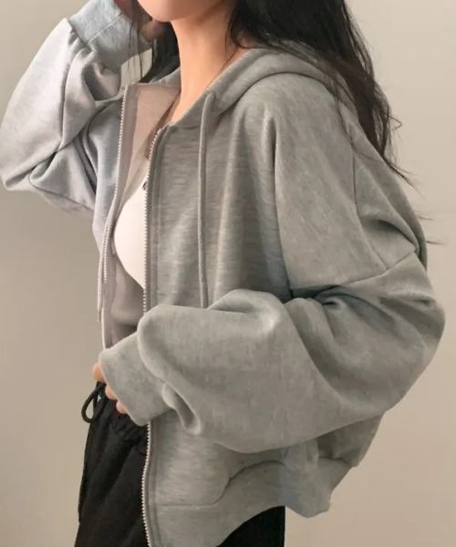 yuue' ( wear )（ユーイ）の「ダブルジップショートパーカー/冷房対策 UVカットフーディー（パーカー・レディース・グレー/ブラック/ライトグレー/ワインレッド/チャコールグレー/ダークブラウン/ネイビー/ピンク/ブルーグリーン/パープル・FREE）」の12枚目の写真