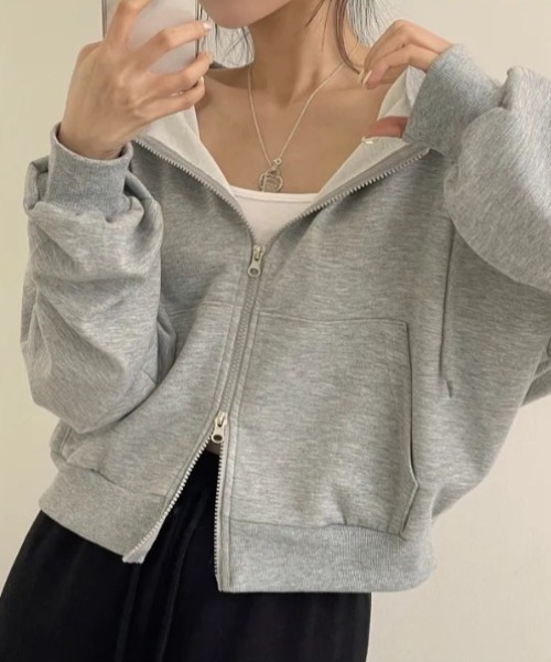 yuue' ( wear )（ユーイ）の「ダブルジップショートパーカー/冷房対策 UVカットフーディー（パーカー・レディース・グレー/ブラック/ライトグレー/ワインレッド/チャコールグレー/ダークブラウン/ネイビー/ピンク/ブルーグリーン/パープル・FREE）」の15枚目の写真