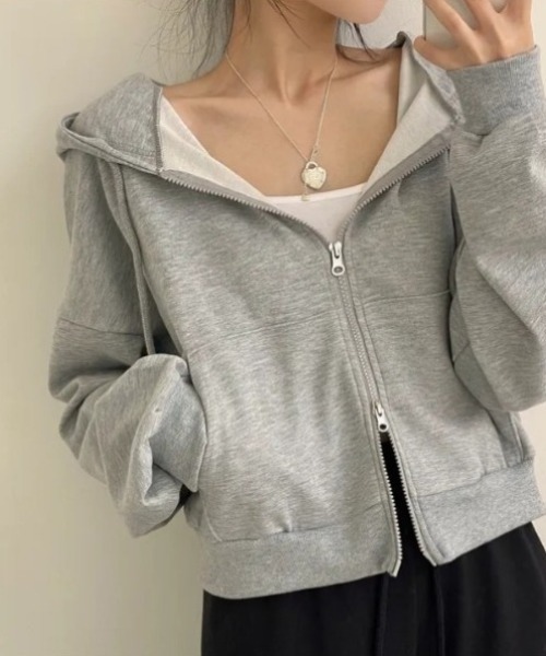 yuue' ( wear )（ユーイ）の「ダブルジップショートパーカー/冷房対策 UVカットフーディー（パーカー・レディース・グレー/ブラック/ライトグレー/ワインレッド/チャコールグレー/ダークブラウン/ネイビー/ピンク/ブルーグリーン/パープル・FREE）」の16枚目の写真