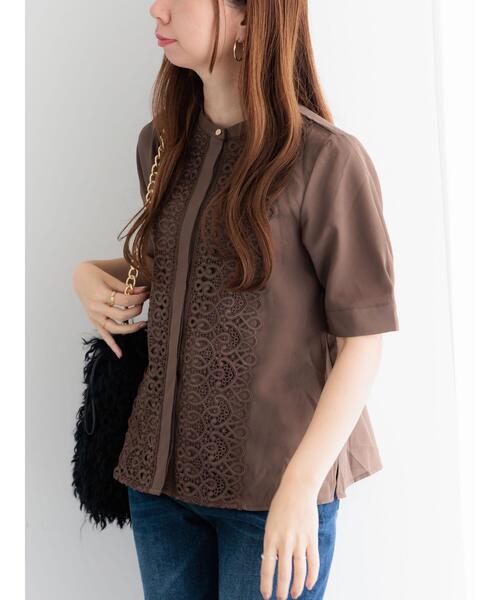 Te chichi（テチチ）の「【WEB限定カラーあり】フロントレース5分袖ブラウス（シャツ/ブラウス・レディース・オフホワイト/ブルー/モカ/ミント・F）」の3枚目の写真