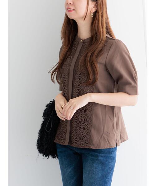Te chichi（テチチ）の「【WEB限定カラーあり】フロントレース5分袖ブラウス（シャツ/ブラウス・レディース・オフホワイト/ブルー/モカ/ミント・F）」の14枚目の写真