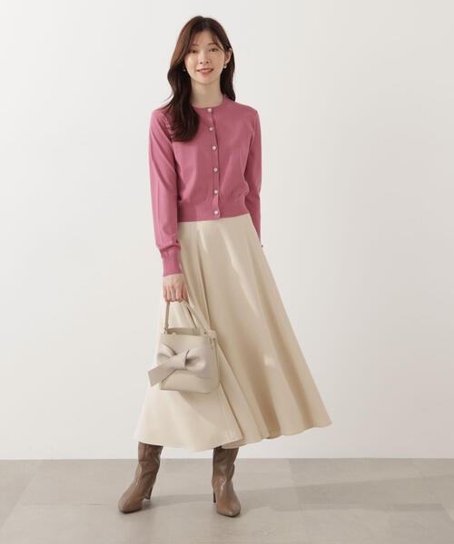 PROPORTION BODY DRESSING(プロポーションボディドレッシング)の「<ウォッシャブル>キラ釦カーディガン / 1215274901(カーディガン/ボレロ・レディース・ホワイト系その他/ボルドー/ピンク/ブラック・FREE)」の16枚目の写真