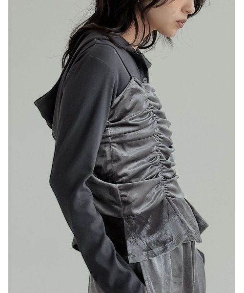 Re:EDIT（リエディ）の「[2025AW COLLECTION]カットベロアシャーリングキャミソールビスチェ（キャミソール・レディース・ブラック/グレー/モカ・MEDIUM/LARGE）」の9枚目の写真