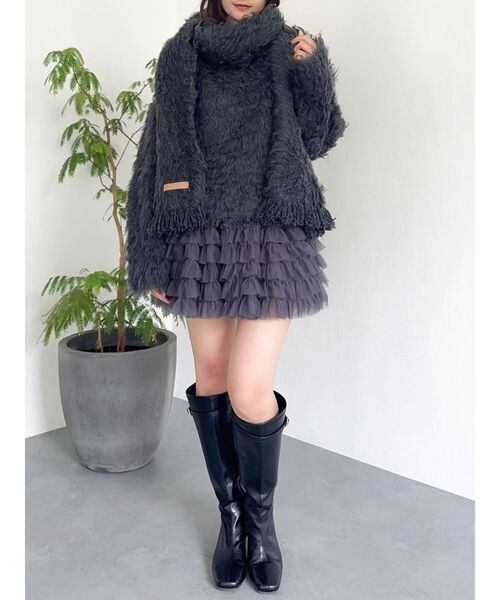 dazzlin（ダズリン）の「【WEB限定カラーあり】リップルカールⅤネックニット（ニット/セーター・レディース・レッド/ピンク/グリーン/オレンジ/イエロー/パープル/チャコールグレー/ブルー/アイボリー・FREE）」の13枚目の写真