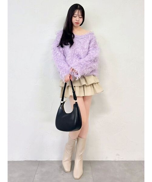 dazzlin（ダズリン）の「【WEB限定カラーあり】リップルカールⅤネックニット（ニット/セーター・レディース・レッド/ピンク/グリーン/オレンジ/イエロー/パープル/チャコールグレー/ブルー/アイボリー・FREE）」の18枚目の写真