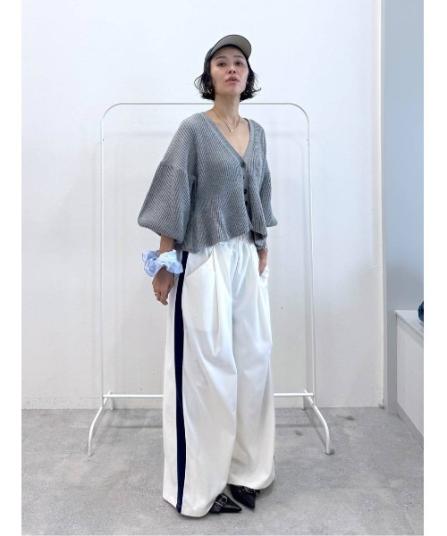 JEANASIS（ジーナシス）の「7GアゼペプラムVニットカーディガン/605116（カーディガン/ボレロ・レディース・ブラック系その他/グレー系その他/ホワイト系その他/パープル系その他・FREE）」の11枚目の写真