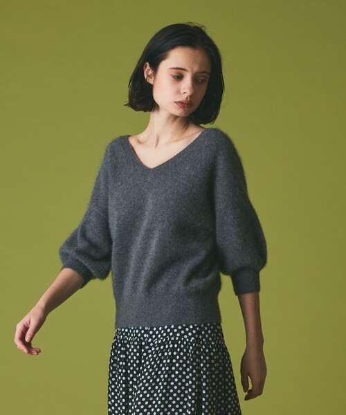 GRACE CLASS(グレースクラス)の「カシミヤファートップ(ニット/セーター・レディース・グレー/ピンク・36)」の11枚目の写真