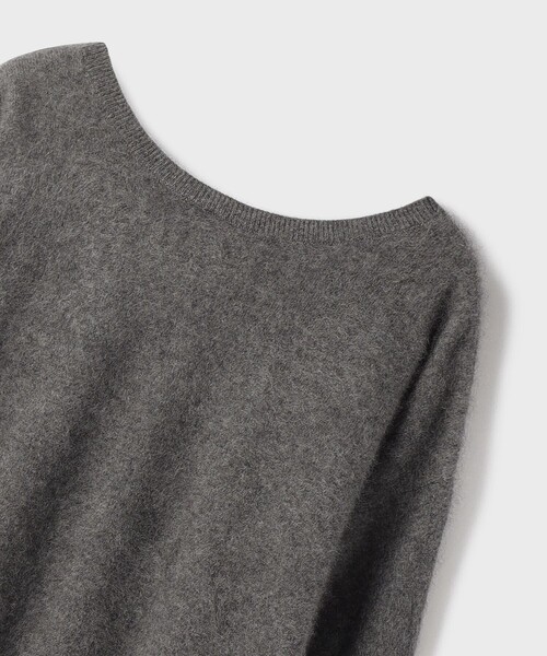 GRACE CLASS(グレースクラス)の「カシミヤファートップ(ニット/セーター・レディース・グレー/ピンク・36)」の15枚目の写真