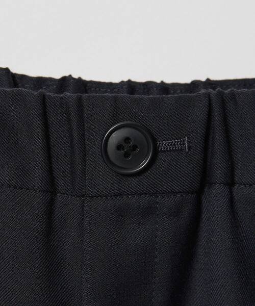 green label relaxing（グリーンレーベルリラクシング）の「TRW ソリッド パンツ / キッズ 110cm-130cm（スーツパンツ・キッズ・ネイビー・130cm/120cm/110cm）」の15枚目の写真