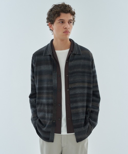 ESTNATION(エストネーション)の「ESTNATION / グラデーション ニットシャツ(シャツ/ブラウス・メンズ・ブラックミックス・FREE)」の2枚目の写真