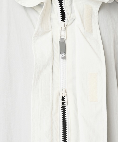 NEW BALANCE（ニューバランス）の「フーデットタスランジャケット（ナイロンジャケット・メンズ・オフホワイト/ブラック/パープル・MEDIUM/LARGE/X-LARGE/SMALL）」の9枚目の写真