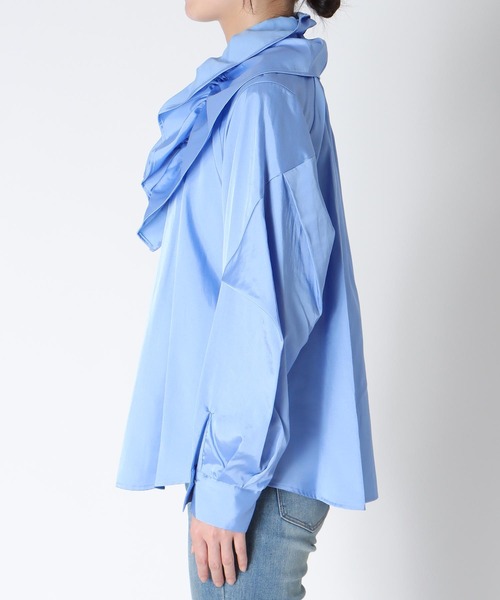 Jines（ジネス）の「フリルカラーグロウブラウス（シャツ/ブラウス・レディース・キャメル/ブルー・38）」の14枚目の写真