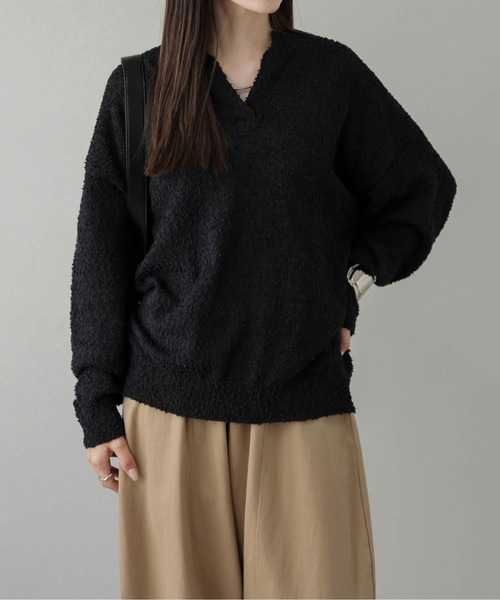 La-gemme(ラジェム)の「キーネックブークレニットトップス(ニット/セーター・レディース・アイボリー/ブラック/ピンク/モカ・フリー)」の15枚目の写真