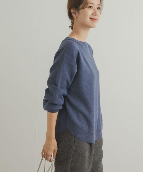 URBAN RESEARCH DOORS（アーバンリサーチドアーズ）の「コットンウールボートネックニット（ニット/セーター・レディース・ブルー/チャコールグレー/ゴールド・FREE）」の18枚目の写真