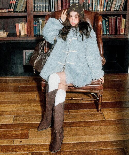 OLIVE des OLIVE（オリーブデオリーブ）の「【ふたばコラボ企画】ファーブルゾン（ブルゾン・レディース・ブラウン/オフホワイト/ブルー・FREE）」の18枚目の写真