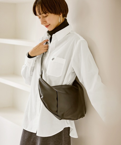 ROPE' PICNIC(ロペピクニック)の「オーセンティックシャツ(シャツ/ブラウス・レディース・オフホワイト/ブルー/ベージュ/ネイビー・FREE)」の7枚目の写真