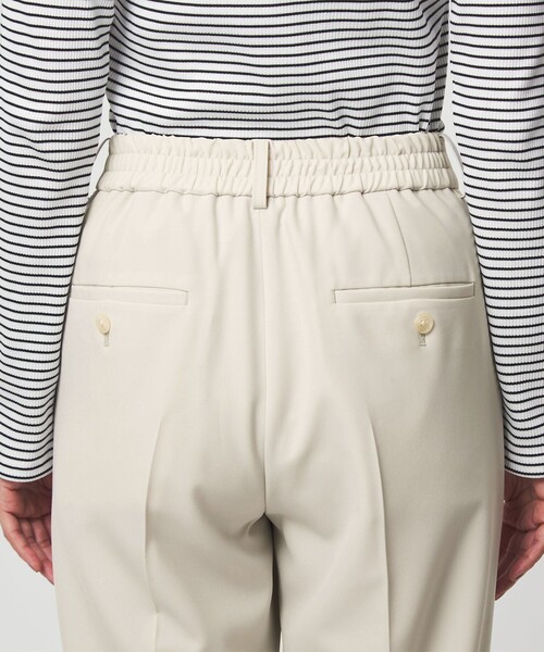 green label relaxing（グリーンレーベルリラクシング）の「［size SHORT/TALLあり］パウドレ テーパード パンツ ナチュラル（スラックス・レディース・ナチュラル・TALL/46/44/42/40/38/36/34/SHORT）」の16枚目の写真