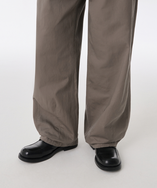 MUSINSA STANDARD（ムシンサスタンダード）の「コットンバルーンパンツ [トープ]（その他パンツ・メンズ・その他・40/38/42/36/27/28/29/34/32/30/31/33/26）」の7枚目の写真