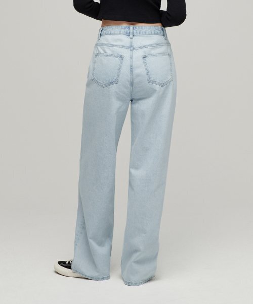 MUSINSA STANDARD WOMAN(ムシンサスタンダードウーマン)の「ウーマンズワイドデニムパンツ【フェイルブルー】(デニムパンツ・レディース・その他・23/25/26/32/30/24/27/28/29)」の11枚目の写真