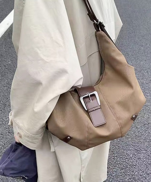 ammy.(エイミードット)の「【 ammy. / エイミードット 】 ベルト デザイン ハーフムーン ショルダー バッグ/3WAY(ショルダーバッグ・レディース・ブラック/ブラウン/ダークブラウン・FREE)」の14枚目の写真