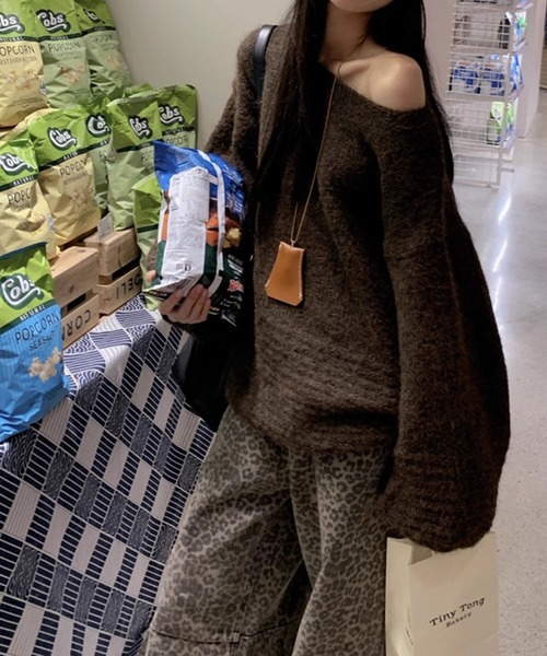 meJane（ミージェーン）の「ワイドネック ボリュームスリーブニットプルオーバー（ニット/セーター・レディース・ライトベージュ/オフホワイト/グレー/ブラウン・FREE）」の15枚目の写真