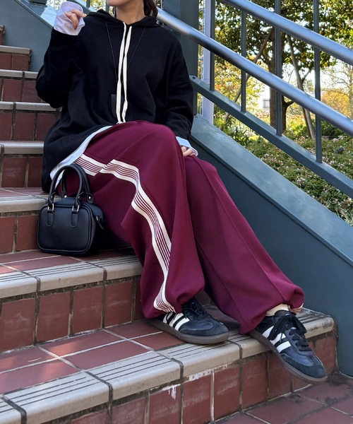 ISOOK（アイスー）の「【ISOOK / アイスー】バックタックフーディ / パーカー フード付き オーバーサイズ ビッグシルエット ルーズ丈 バックデザイン プルオーバー グレー ブラック 黒 ZOZOTOWN限定（パーカー・レディース・グレー/ブラック・FREE）」の11枚目の写真